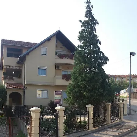San Konukevi
